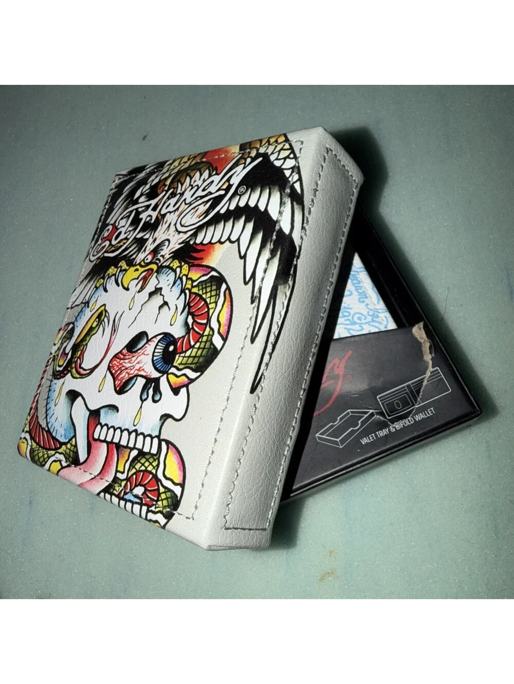 Ed Hardy Mens White Tattoo Flash Skull Eagle Bifold Wallet NEW WBox